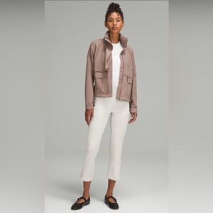 NWT Lululemon Ribbed Softstreme Zip-Leg HR Crop 25” Sz. 10